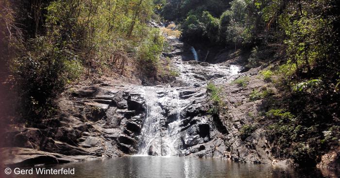 Der Lampi Wasserfall, ca. 19 km vor Khao Lak